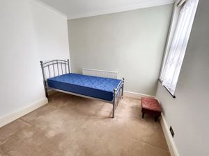 Bedroom- click for photo gallery